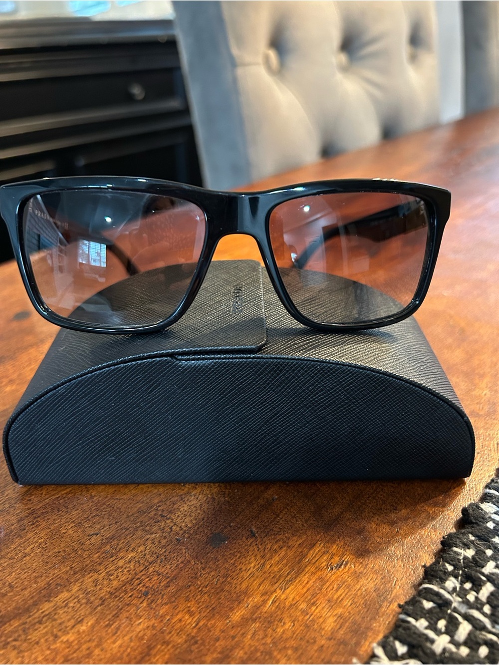 Men’s Prada Black Frame Sunglasses with smokey Gradient Lenses. Like New!